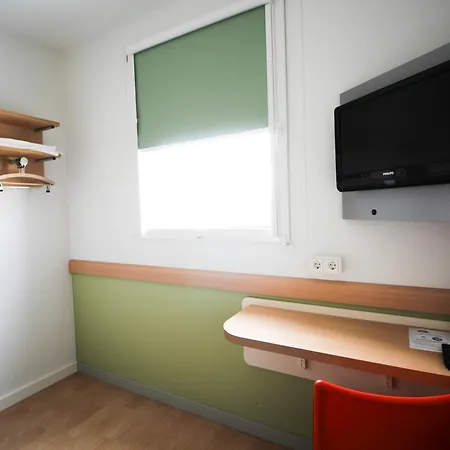 Ibis Budget Muenchen Ost Messe *